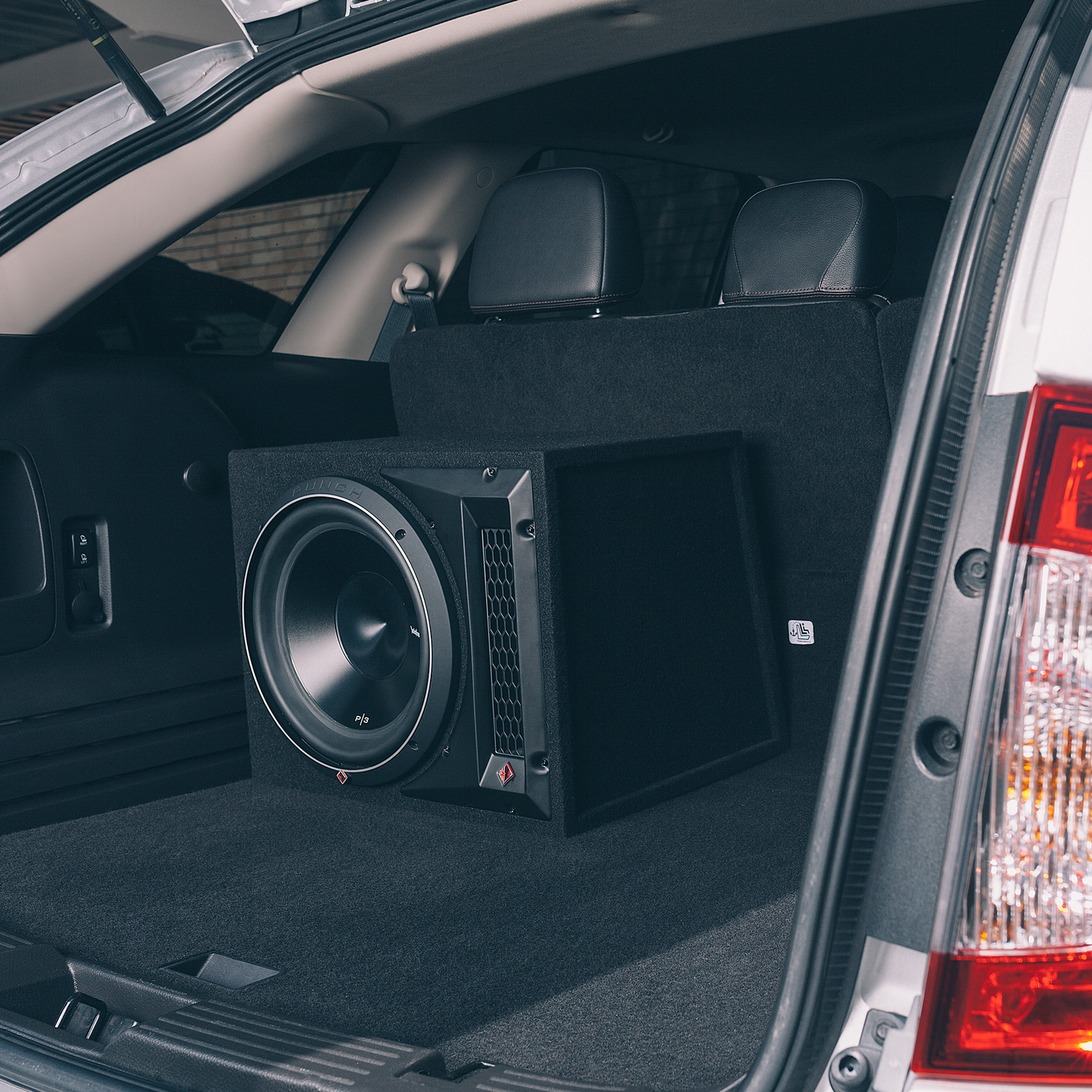 Subwoofer en caja Rockford Fosgate Punch P3-1X12
